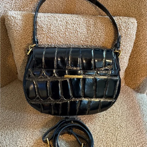 Elegant Brahmin 100% Leather Black and Gold Croc-Embossed Women's Bag - Picture 2 of 12